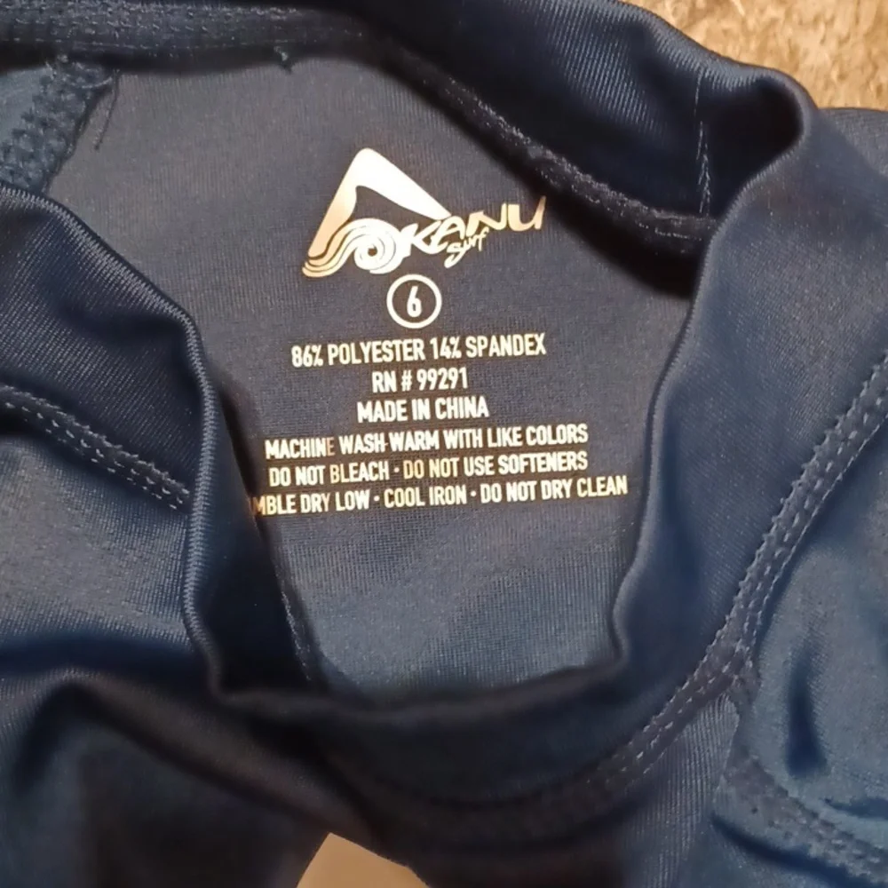 Kanu Surf Dark Blue Kids Rashguard Size 6 UPF 50+